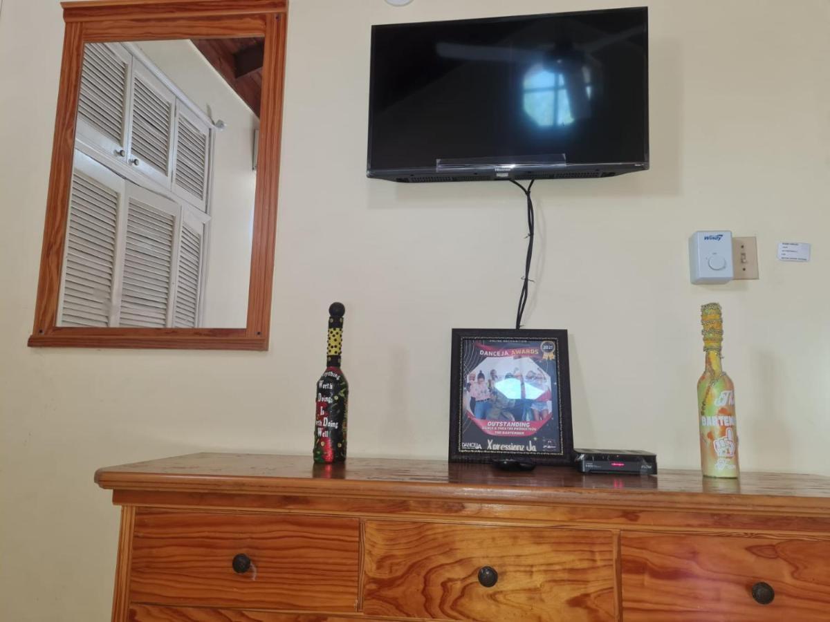 Dancehall Hostel Кингстон Экстерьер фото