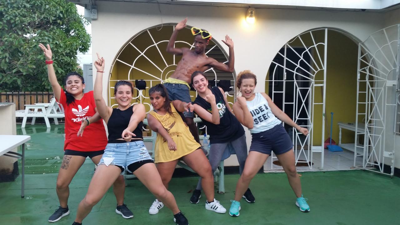 Dancehall Hostel Кингстон Экстерьер фото