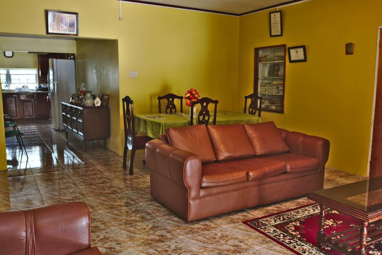 Dancehall Hostel Кингстон Экстерьер фото